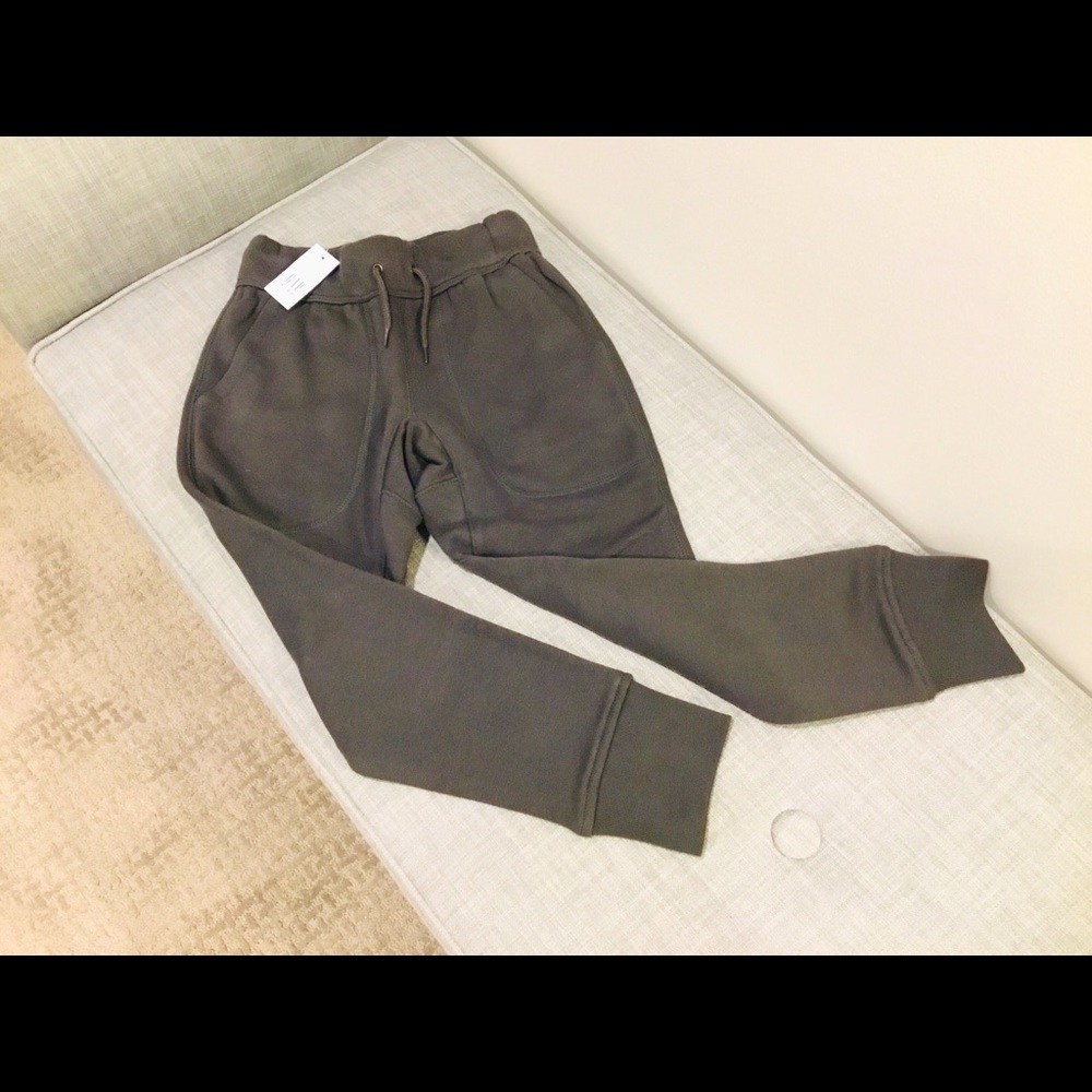 NWT Gap gray joggers